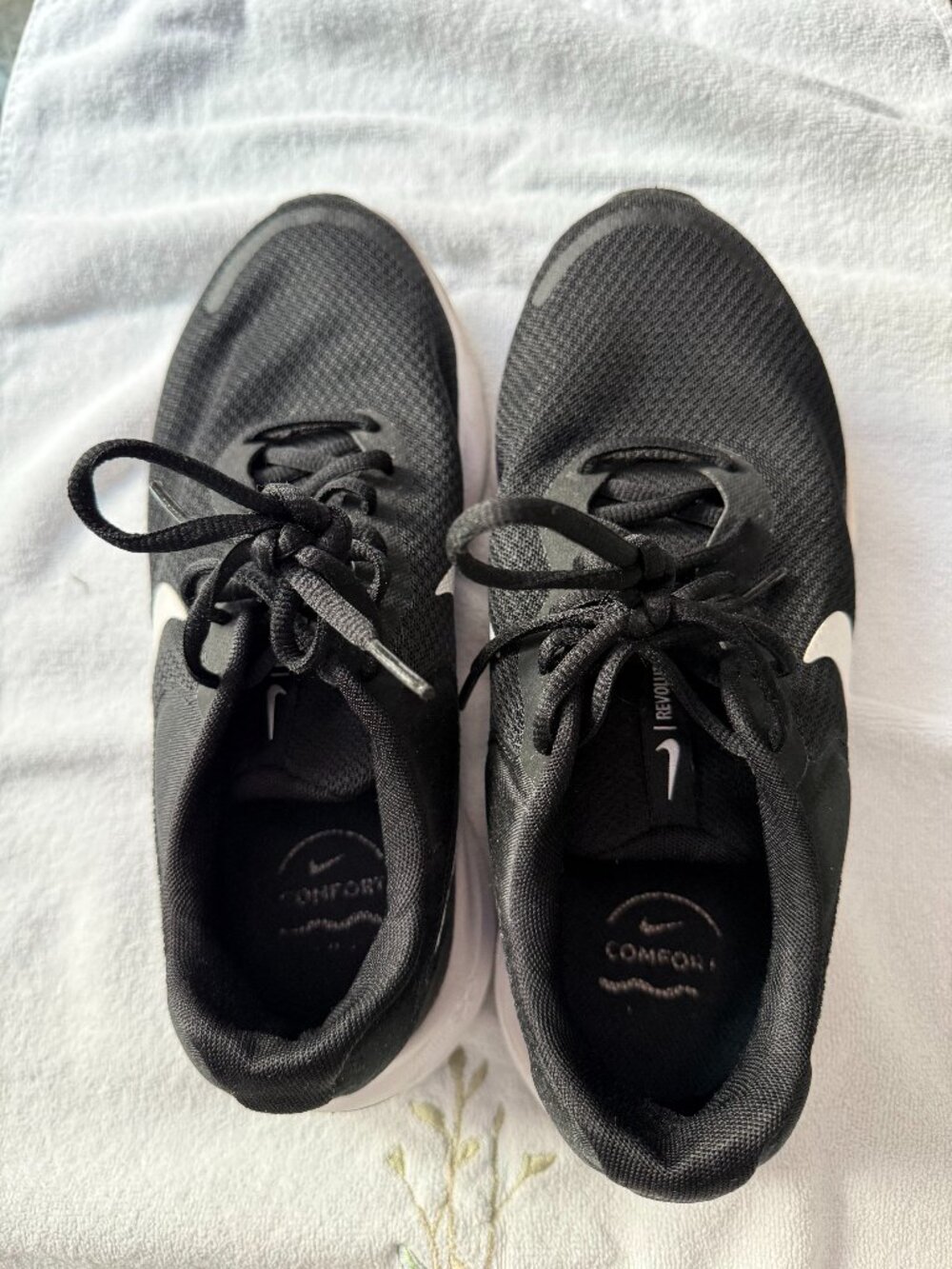 Nike Women's Revolution 7 Running Shoe